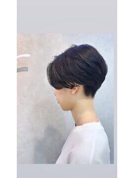 ハニーエイク(Haney89) 刈り上げ大人ショート