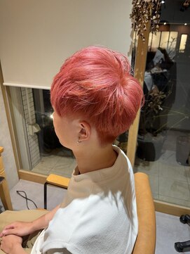 スーリール 伊都店(Sourire) ピンク/ブリーチ/派手髪