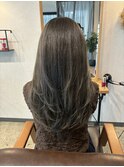 レイヤーカット×透明感カラー