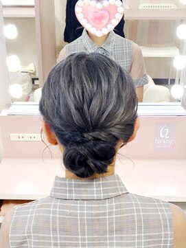 ヒャン(hyang) ふんわりシニヨン