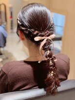フォーエス(4S)&nbsp;タイト編み下ろし　～結婚式お呼ばれヘアアレンジ～