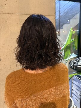 レジュアル(RESSUAL) ミディアムボブのプードルパーマ