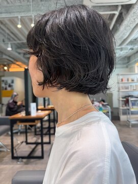 カフ(CAF) CAF 照下　ボブパーマ ゆるめパーマ 夏のヘアアレンジ 大阪