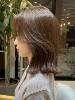 ザックジングウ 表参道(ZACC JINGU)&nbsp;くびれミディ/外ハネ/前髪なし