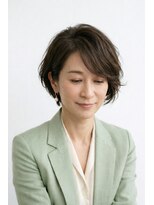 エマ(emma)&nbsp;50代60代大人の余裕を引き出す上品ナチュラルショート