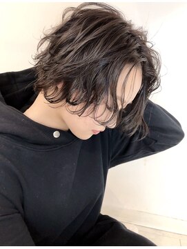 キアラ(Kchiara) 暗髪エッジの効いたショート/kchiara福岡天神川野直人