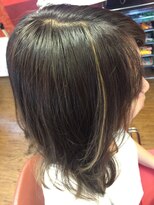 サイドビー(side B) 増毛エクステによるハイライト