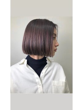 メロウ(MELLOW) mini bob ×ブリーチハイライト＋パープルアッシュ