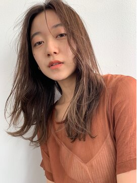 ローウェ 沖縄新都心(Louwe) 小顔,外ハネ,ミディアム,20代,30代,40代[おもろまち駅]