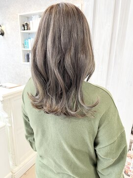 キャアリー(Caary) 福山市美容室Caary 透明感柔らかベージュ くびれスタイル