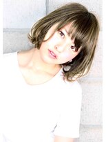 ラミ(L'ami)&nbsp;☆ グレーベージュ  ×  毛束感 ☆ ふんわりBobスタイル♪