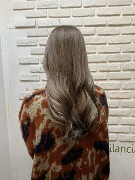 ビランチェ 池袋(bilancia) ハイトーンベージュ/ホワイトベージュ/ハイトーンミルクティー