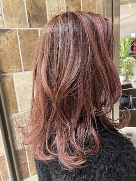 ピークアブー アヴェダ アトレ恵比寿(PEEK-A-BOO AVEDA) ピンクベージュセミロングハイライトくびレイヤー