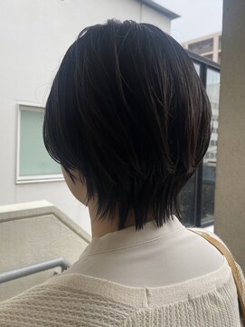 アトリエ フェム(atelier.fem) かっこ大人くびれショート♪】