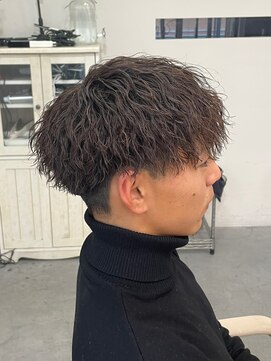 バース バイ ハピネス(BIRTH by happiness) men's強め縦落ちツイストスパイラルパーマ