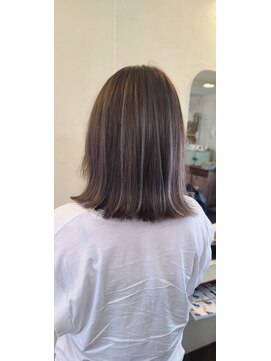 マインドヘアー(MiND HAiR) 切りっぱなしボブ