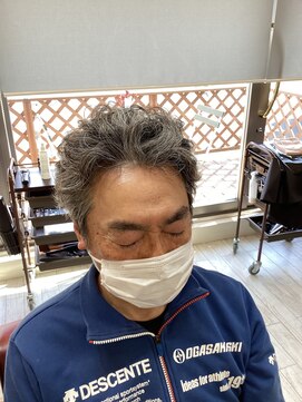 トリップレヴィア(Trip REVIA) メンズニュアンスパーマ