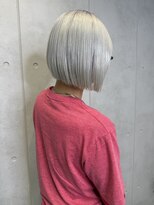 レオクマ(REOKUMA)&nbsp;ホワイトシルバー/シルバー/ハイトーン/ブリーチカラー/ボブ