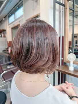 ルーファス 恵比寿 渋谷(Ruufus) 丸みショートボブ/恵比寿渋谷/白髪ぼかしハイライト2506