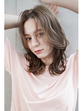 ギークス(GEEKS) 【GEEKS渋谷】フェイスレイヤー/くびれミディアム/小顔/ベージュ