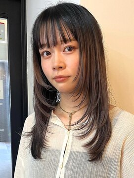 ロティー(loty) レイヤーカット ワイドバング 顔周りカット カジュアル 20代30代