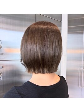 オーガニック リブ 川越(organic+live) 透明感モカブラウンのタイトボブ