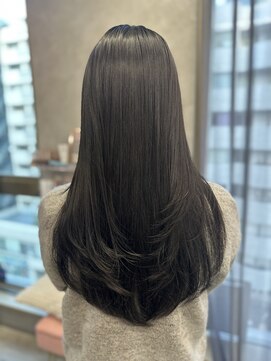 ジュエム(jouerm) 後ろ姿まで盛れるたっぷりレイヤー♪♪