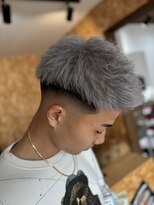 ブル(BULL)&nbsp;シルバー×スキンフェード