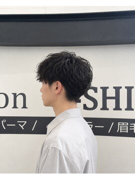 ビーシャイン(B-SHINE) メンズパーマ/メンズカット/シェービング/眉毛/メンズサロン