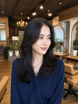 カランエノエル(Calin et Noel)&nbsp;ロングウルフカットロングレイヤー韓国レイヤー顔周りレイヤー