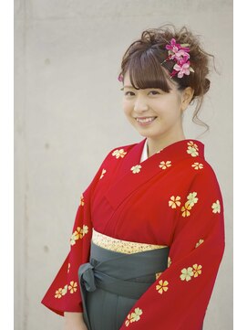 エッチ美容室 本店 袴着付 アップスタイル