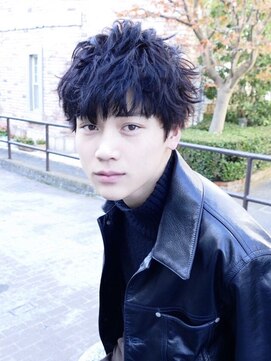 フィフス(fifth) ショートレイヤー ツーブロック くせ毛風パーマ アップバング 55