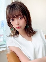 20代30代40代小顔外ハネミディアムひし形シルエットくすみカラー