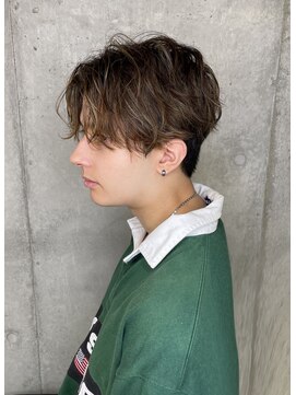 ゼンコー アオヤマ(ZENKO Aoyama) 横顔が素敵に決まる前下がりハイライトウェーブ【表参道、青山】