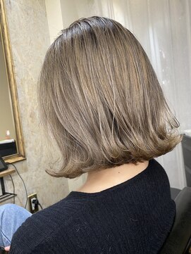 ファンド 千葉(fand) 外ハネボブ/シルキーベージュ/デザインカラー/グレージュカラー