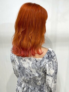 ホワイト 梅田(white) #サマーヘアー/オレンジ×コーラルピンク