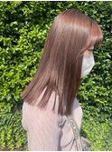プツッとした質感のヘアースタイル