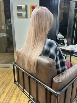 アルカナ 明治神宮前原宿(ARCANA) ホワイトベージュ　デザインカラー　ハイライト　インナーカラー