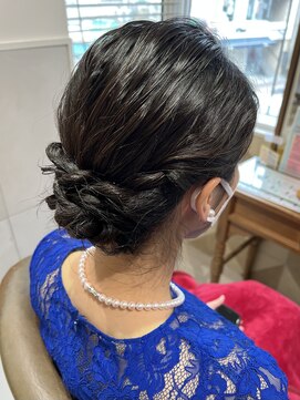 バブ バイネオリーブ(Bab by neolive) シンプルシニヨン☆