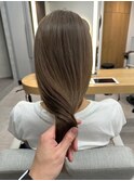 くすみベージュ_オリーブベージュ_タイトストレート
