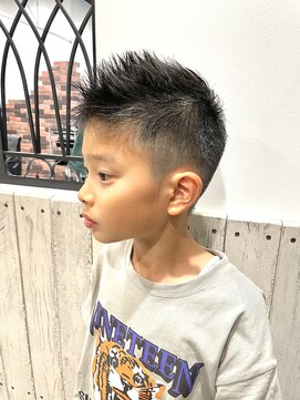 リノナ(Linona) ☆小顔効果カット インナーカラー 髪質改善 ハイライト 韓国