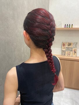 ヴィフアヴェダ(Vif AVEDA) 赤髪/ワインレッド/編み込み/ダブルカラー