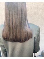 レジュアル(RESSUAL)&nbsp;黒髪ボブルフネビージュ小顔ヘアワンレン