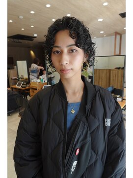 ミューズ バイ ケンジ(MUSE by KENJE) 伸ばしかけショートパーマ