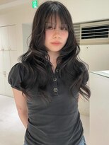 ロイリー バイ ローウェ 立川(Loely by Louwe)&nbsp;layer cut/blue black