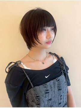 ガリカ 横浜(Gallica) 顔まわりレイヤー×前髪ありショートヘア