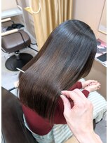 ムード(mood)&nbsp;縮毛矯正/ブリーチ縮毛矯正/髪質改善トリートメント/美髪矯正