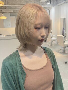 エンベール(EN VEIL) ブロンドウルフボブ