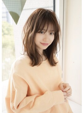 ソワリー 栄(THOiRY) 小顔カットが得意なスタイリストby坂元