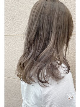 ビューティーサロン スター(Beauty salon STAR) ブリーチ×ベージュ